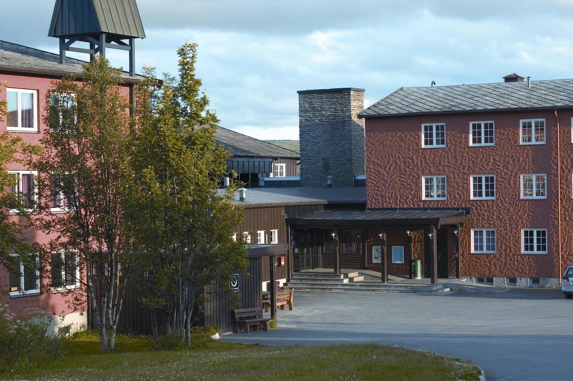 Roros Hotell - Bad & Velvaere Exterior photo